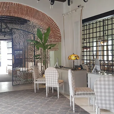 Hotel Capellan De Getsemani-3