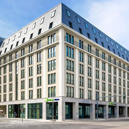 Holiday Inn Express - Berlin - Alexanderplatz By Ihg-2
