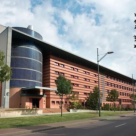 Tryp By Wyndham Halle-2