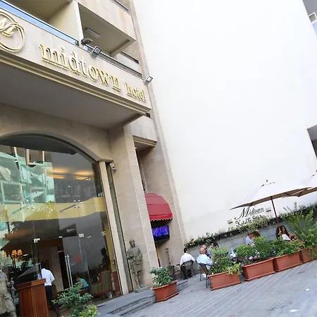 Midtown Hotel & Suites-2