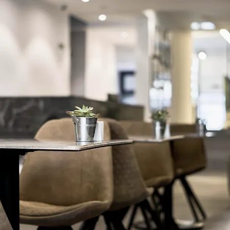 Mr Todd Hotel-3