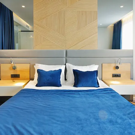 Sky Hotel-3