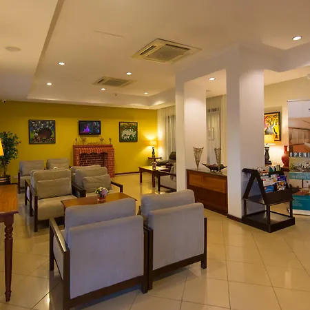 Sea Cliff Court Hotel & Luxury Apartments-3