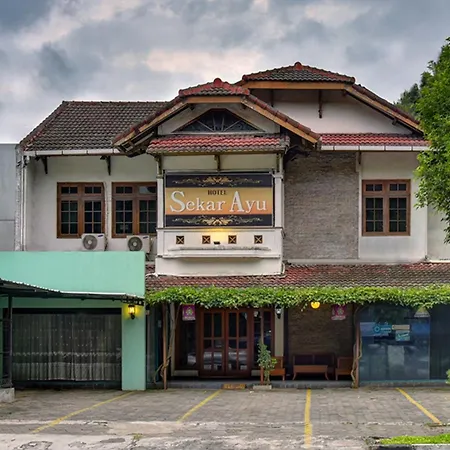 Sekar Ayu Hotel Malioboro Mitra Reddoorz-3