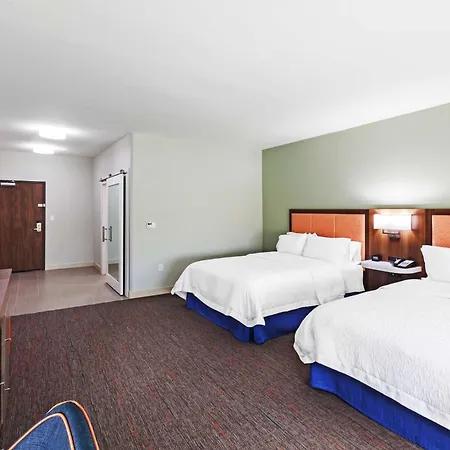 Hampton Inn Ozona-2