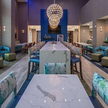 Hampton Inn & Suites Dallas/Plano Central-3