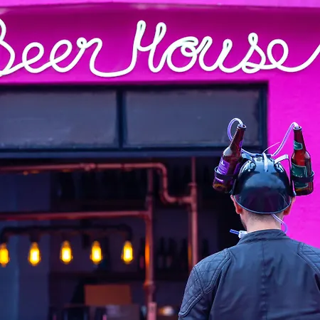 Mala Vecindad Beer Hotel-2