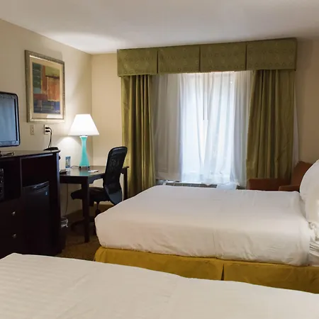 Holiday Inn Express Hotel & Suites Kinston By Ihg-2