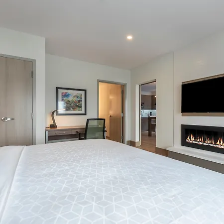 Holiday Inn Express & Suites Moncton By Ihg-3