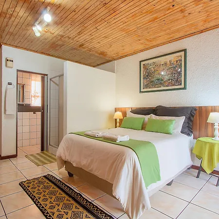 Airport Bird & Game Lodge-2