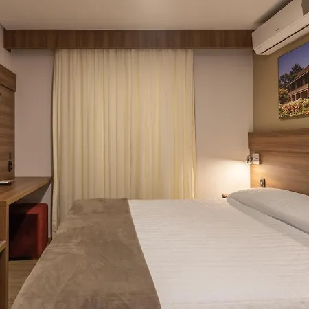 Hotel Fioreze Centro-3