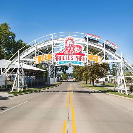 Ramada By Wyndham Spirit Lake/Okoboji-3