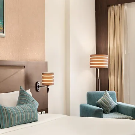 Ramada By Wyndham Dubai Deira-2