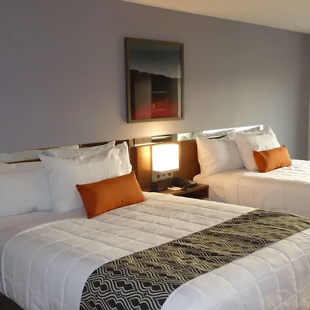 Microtel Inn & Suites By Wyndham Niagara Falls-3