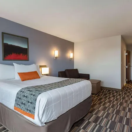 Microtel Inn & Suites By Wyndham Niagara Falls-3