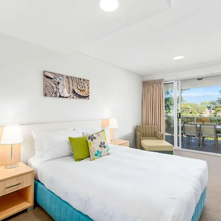 Quality Suites Pioneer Sands-3