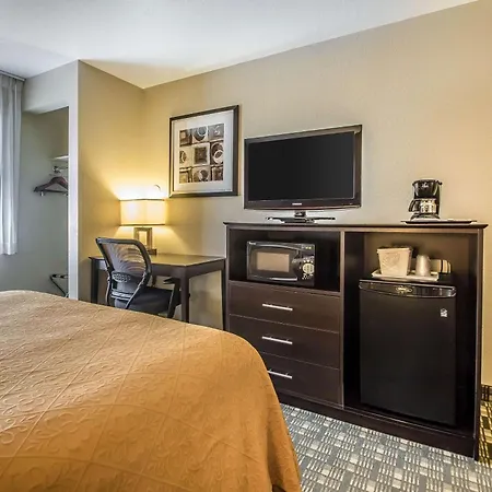 Quality Inn & Suites Decorah-3