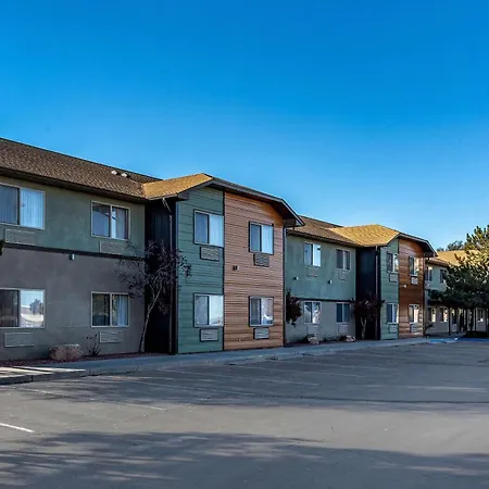 Quality Inn & Suites Pueblo West-2