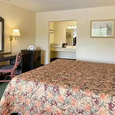 Days Inn By Wyndham Donalsonville-2