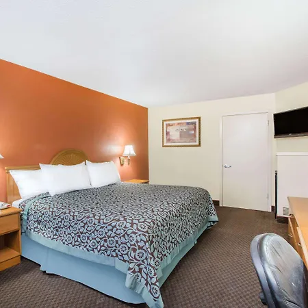Days Inn Tallulah-2