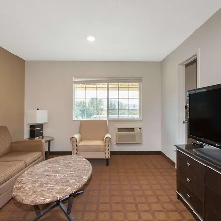 Umpqua Valley Hotel-2