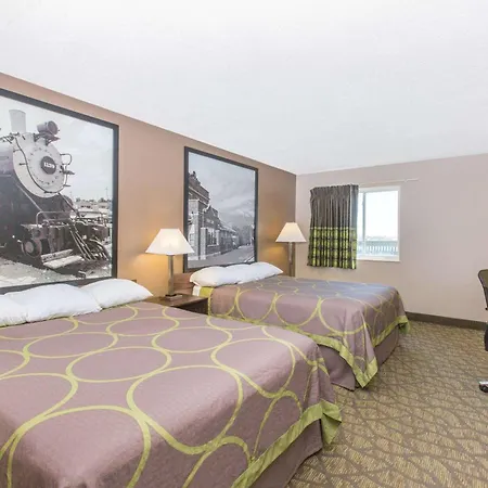 Super 8 By Wyndham Belleville-2