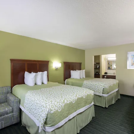 Days Inn & Suites Big Spring-3