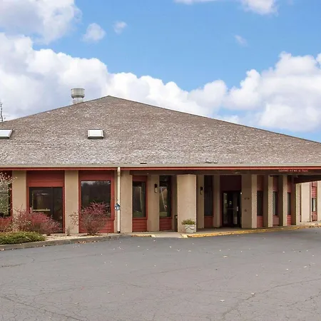 Quality Inn Macomb Near University Area-2