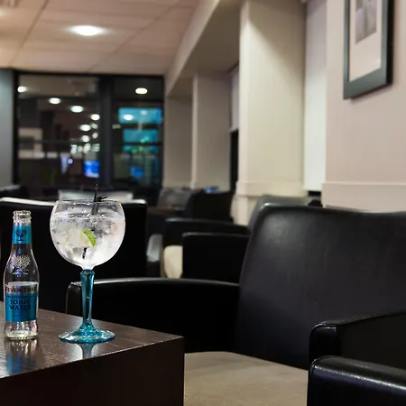Holiday Inn Express Swansea East By Ihg-3
