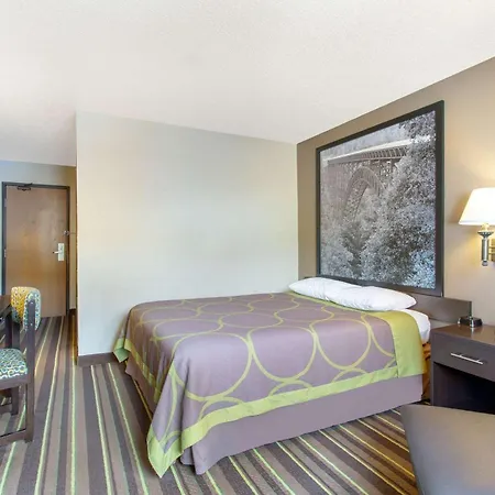 Super 8 By Wyndham Weston Wv-3