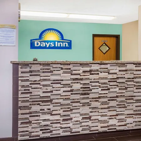 Days Inn By Wyndham Charleston-2