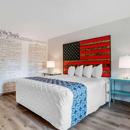 Econo Lodge Inn & Suites Fort Rucker-3