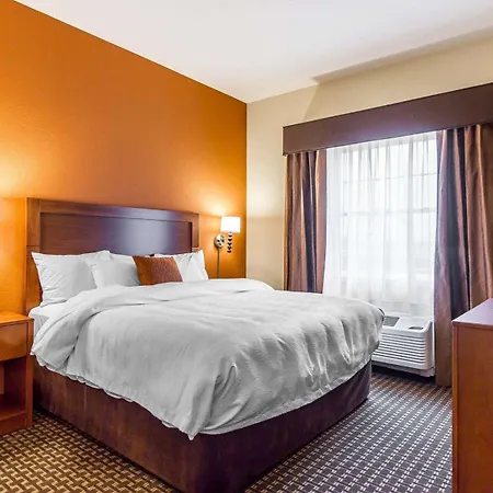 Mainstay Suites Stanley-2