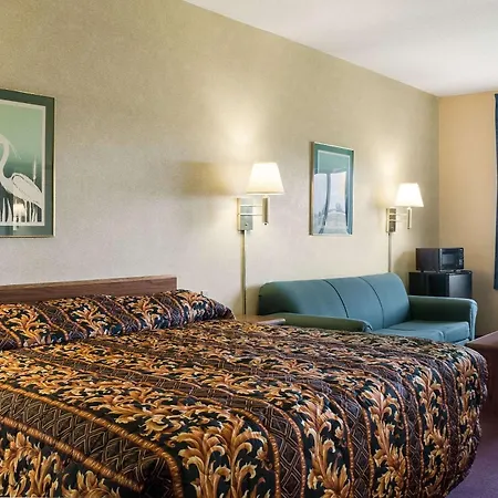 Rodeway Inn Wahpeton-2