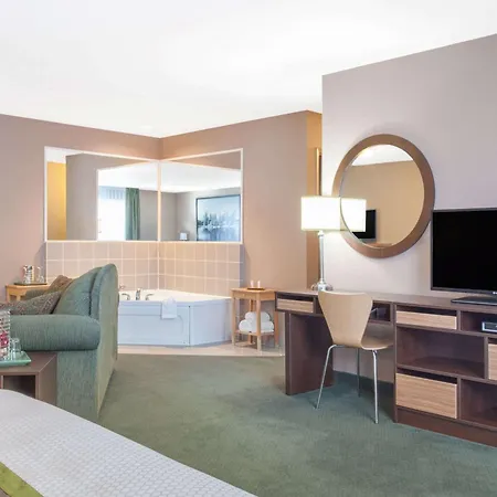 Super 8 By Wyndham Kenora-2