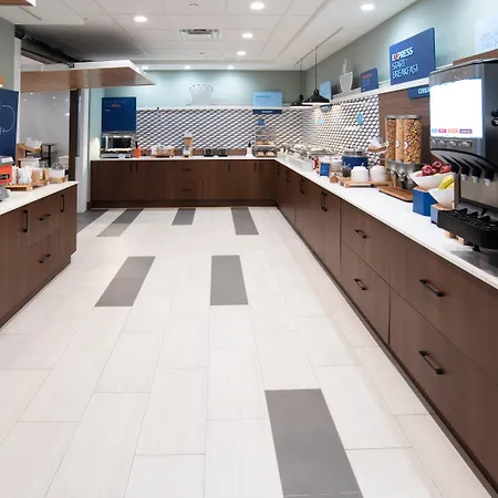 Holiday Inn Express & Suites - North Battleford By Ihg-2