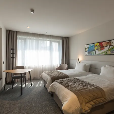 Hotel Mona Plaza-2