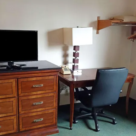 Americas Best Value Inn Zumbrota-3