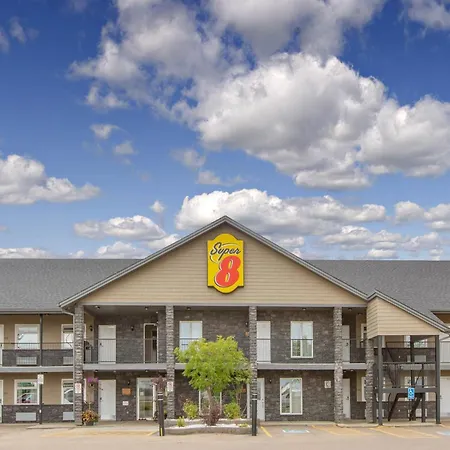 Super 8 By Wyndham Fort Mcmurray-2