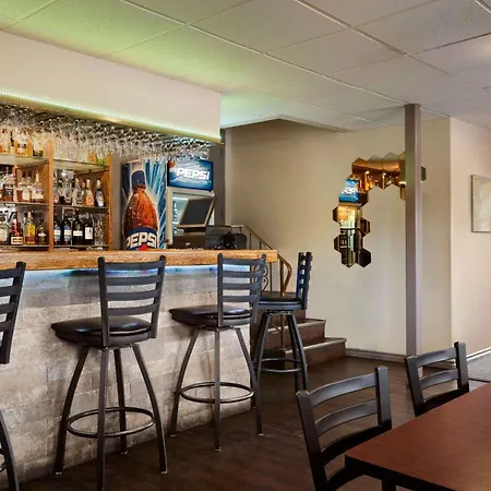 Travelodge By Wyndham Kenora-3