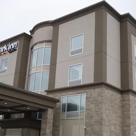 Park Inn By Radisson Brampton, On-3