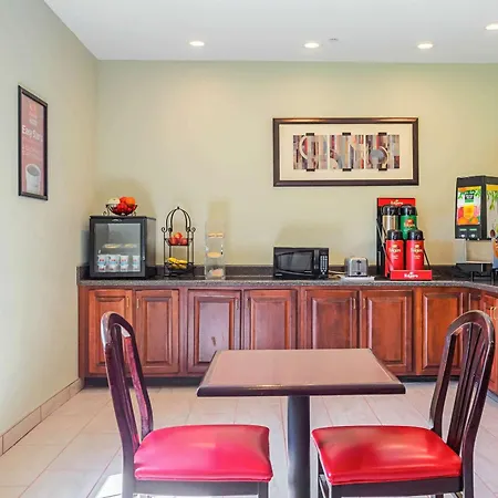 Econo Lodge Inn & Suites Ripley-2