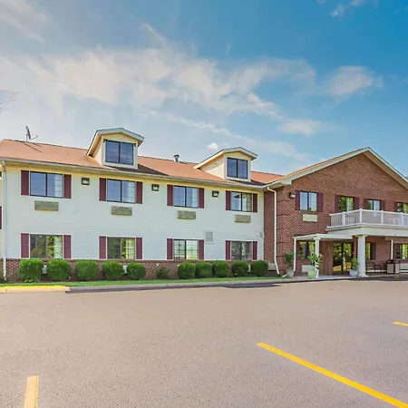 Econo Lodge Inn & Suites Ripley-3
