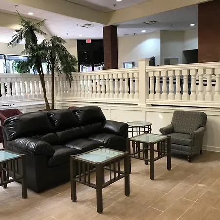 Days Inn & Suites By Wyndham Tallahassee Conf Center I-10-2