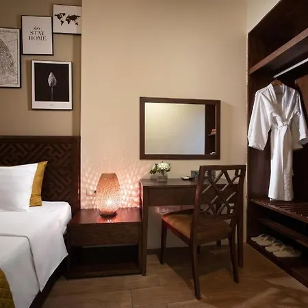 Hanoi Lakeside Premium Hotel & Travel-2