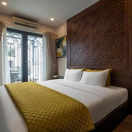 Hanoi Lakeside Premium Hotel & Travel-3
