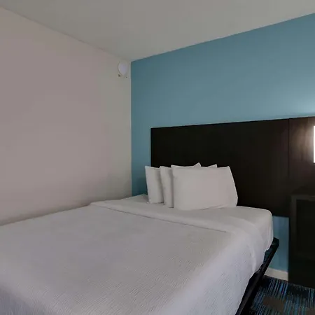 Travelodge By Wyndham Calhoun South I-75-3