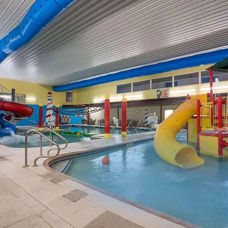Days Inn By Wyndham Fargo Casselton Waterpark-3