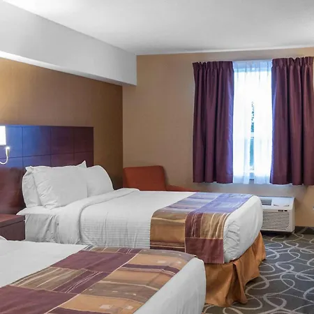 Quality Hotel & Suites-2