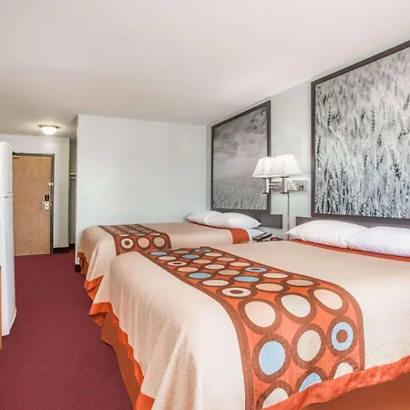 Super 8 By Wyndham Kindersley-2
